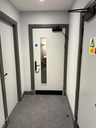 Office 1 - 2.jpeg