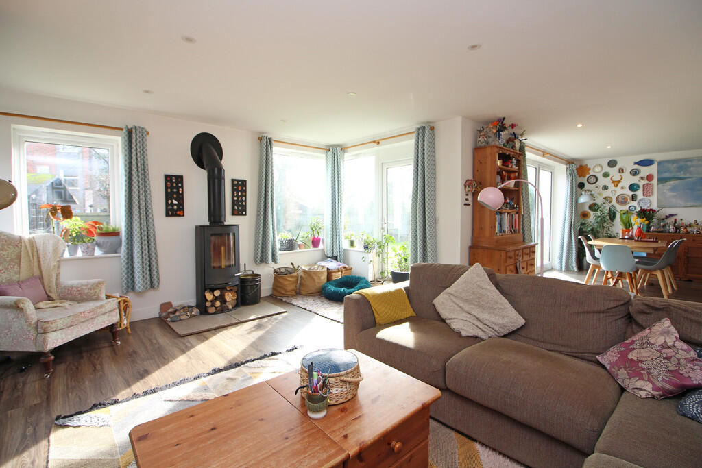 North Walsham Road, Bacton photo 2