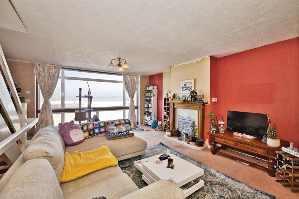 Additional image 2 of Yew Tree Close, Yeovil