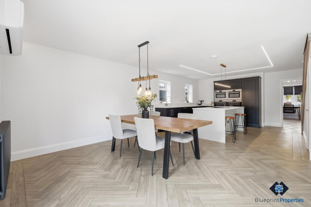 House in Brentwood, Essex - More