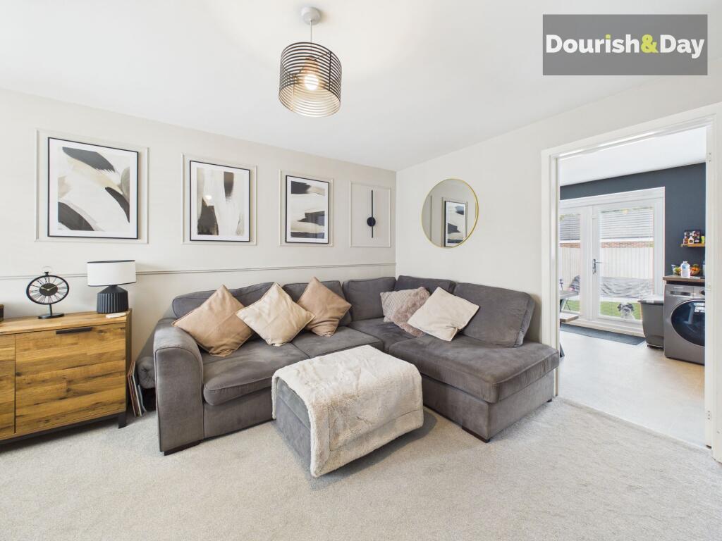 House in Stoke-on-Trent - More