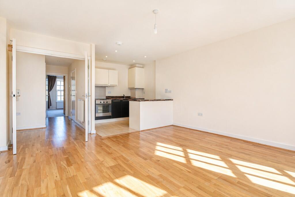 Additional image 5 of Newsom Place, St Albans, Hertfordshire, AL1