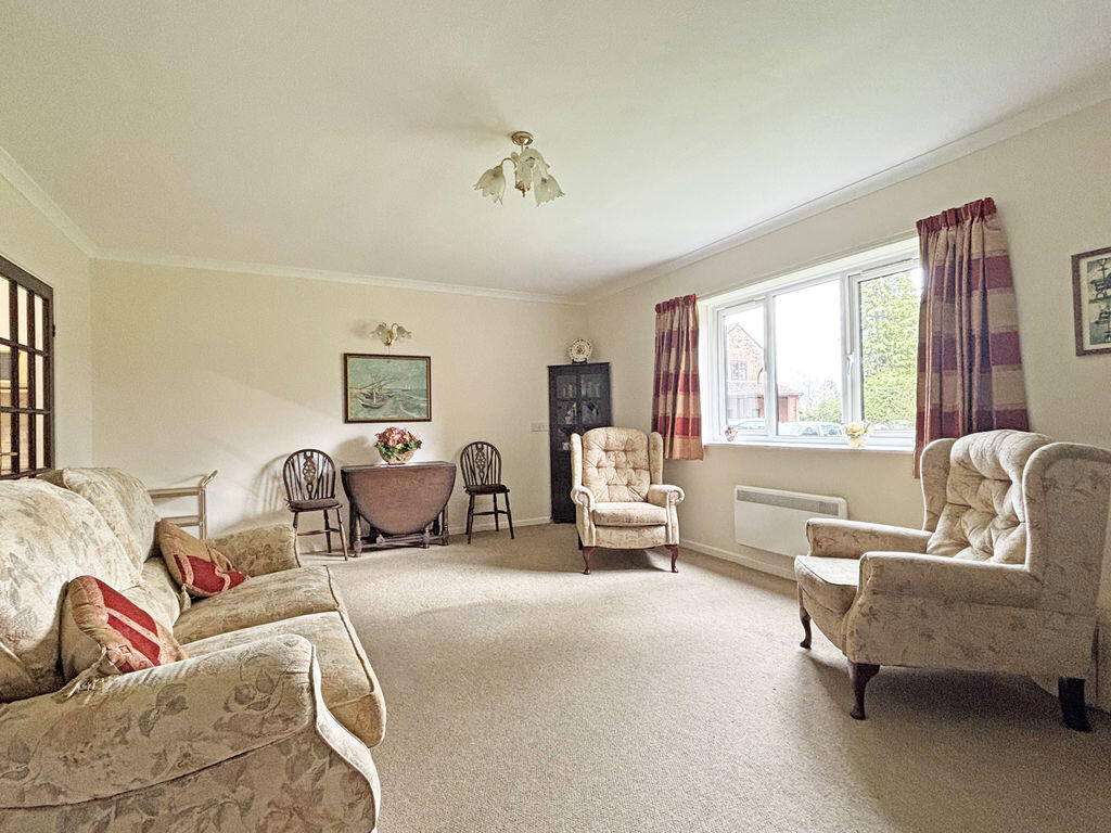 Priory Court, Wellington  photo 2