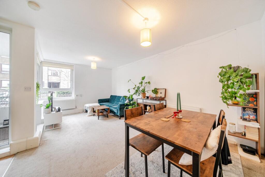 Main image of property: Manningtree Close, Southfields, London, SW19