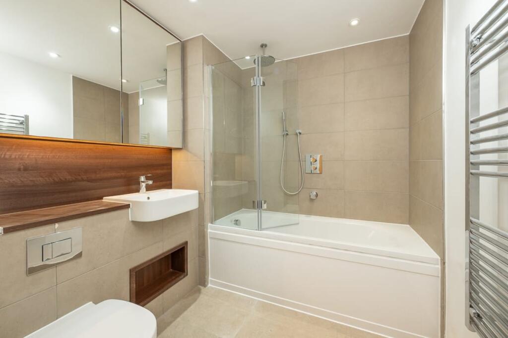 Apartment in London - More
