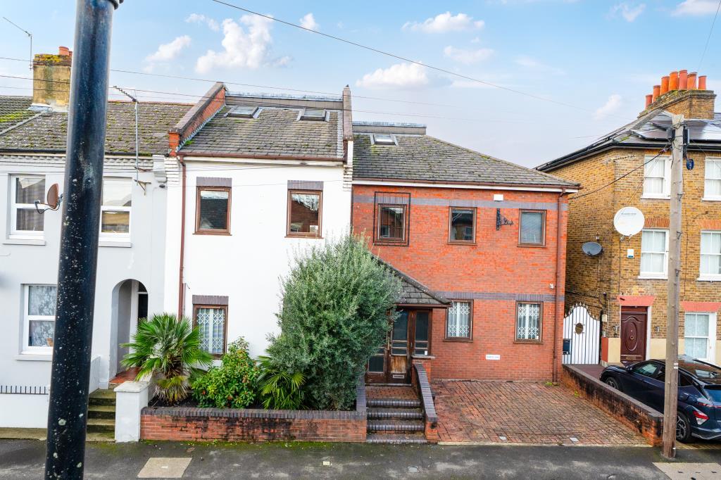 Main image of property: Park Street, Slough, SL1, SL1