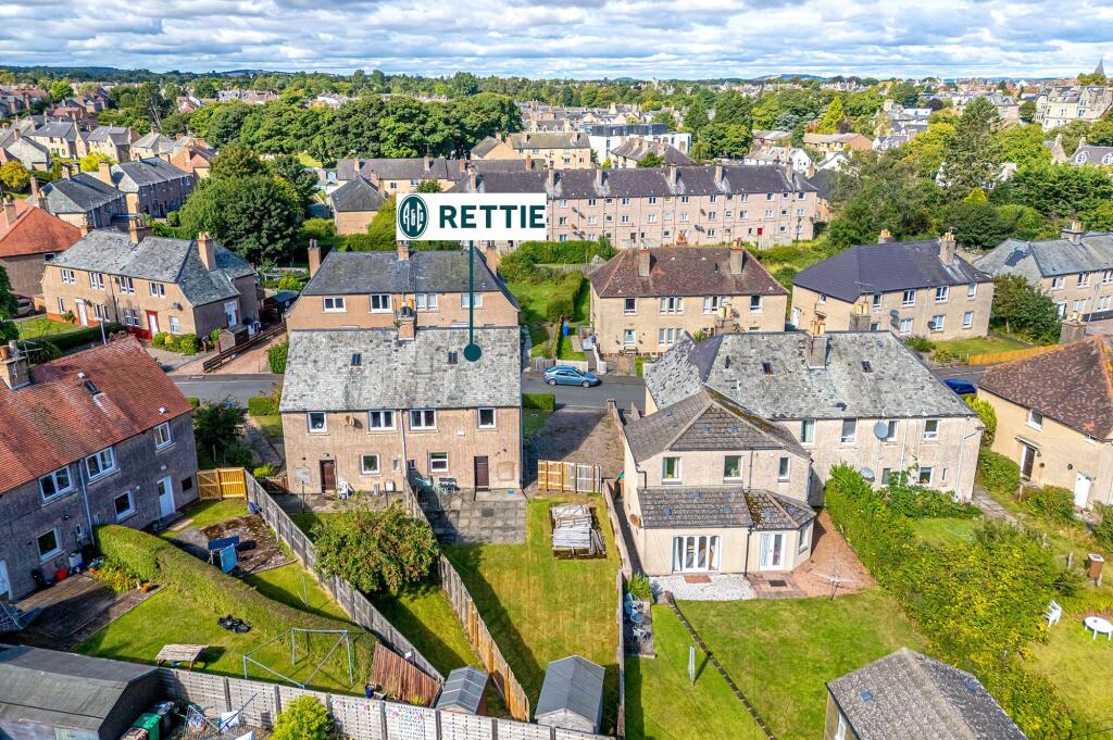 House in St Andrews, Town Centre, Fife - More