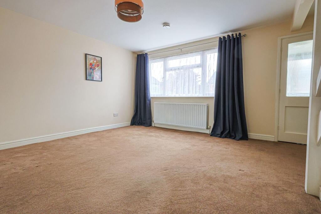 House in Enfield - View 5