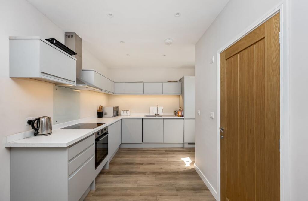 House in Reading - View 4