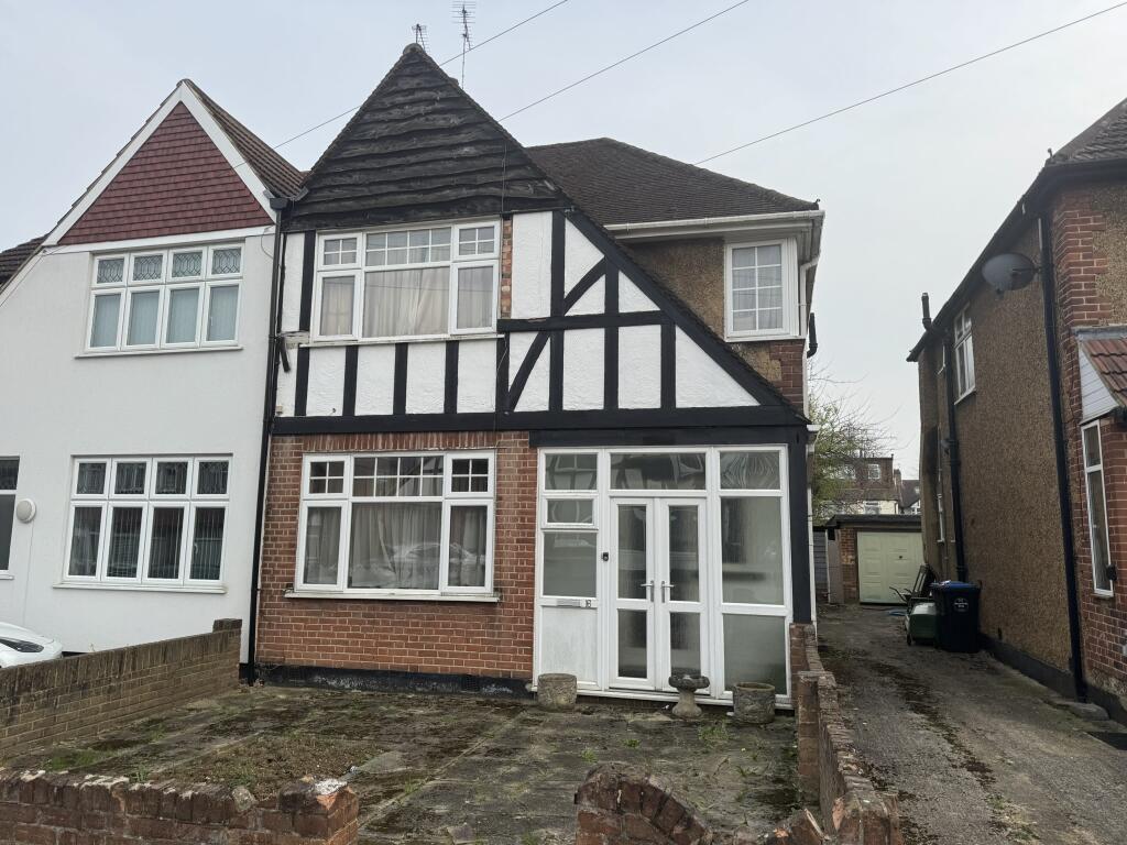 Main image of property: 16 GLENDALE GARDENS, WEMBLEY, MIDDLESEX