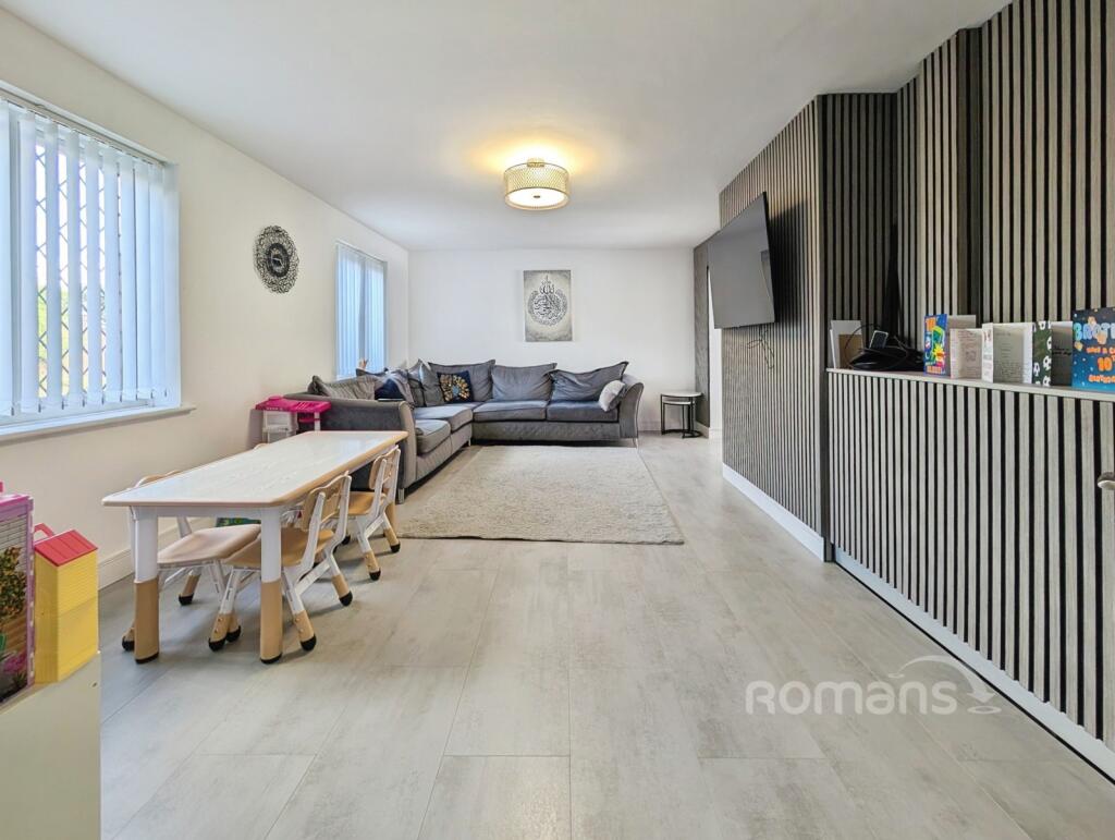 House in Reading, Lower Earley, Earley - View 5