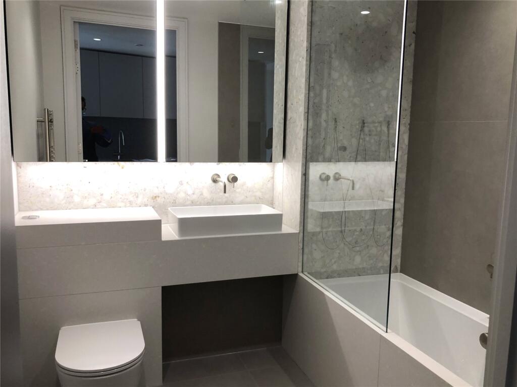 Apartment in London, Greenwich Peninsula - View 5