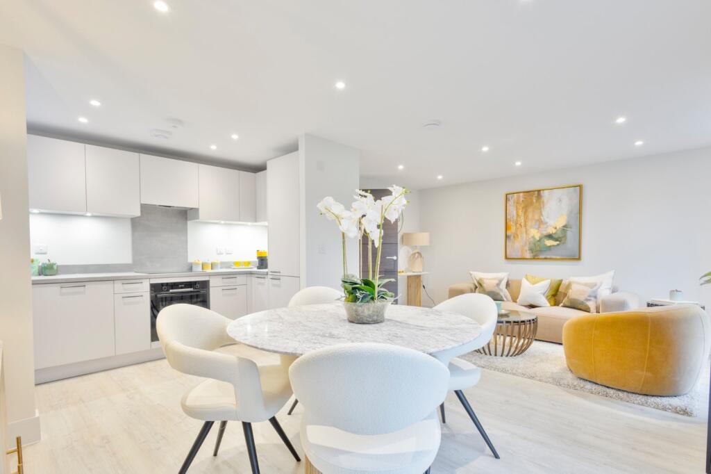 Apartment in Canterbury - View 5