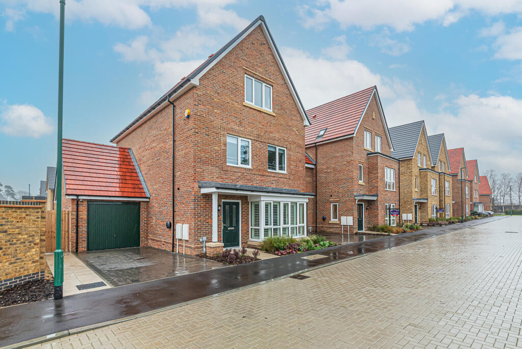 Main image of property: Fleming Close, Ascot, Berkshire, SL5 7GS