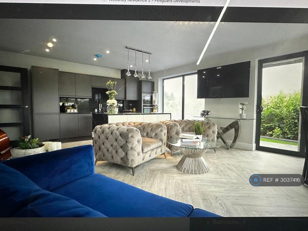 Apartment in Liverpool - More