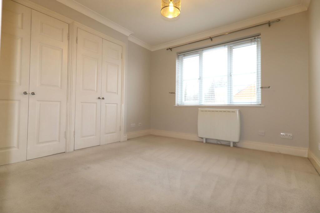 Apartment in Watford - View 4