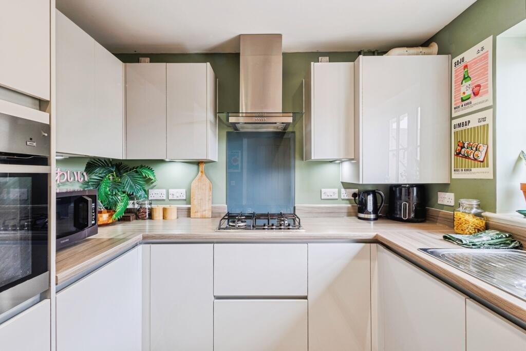 House in Winscombe, Sidcot - More