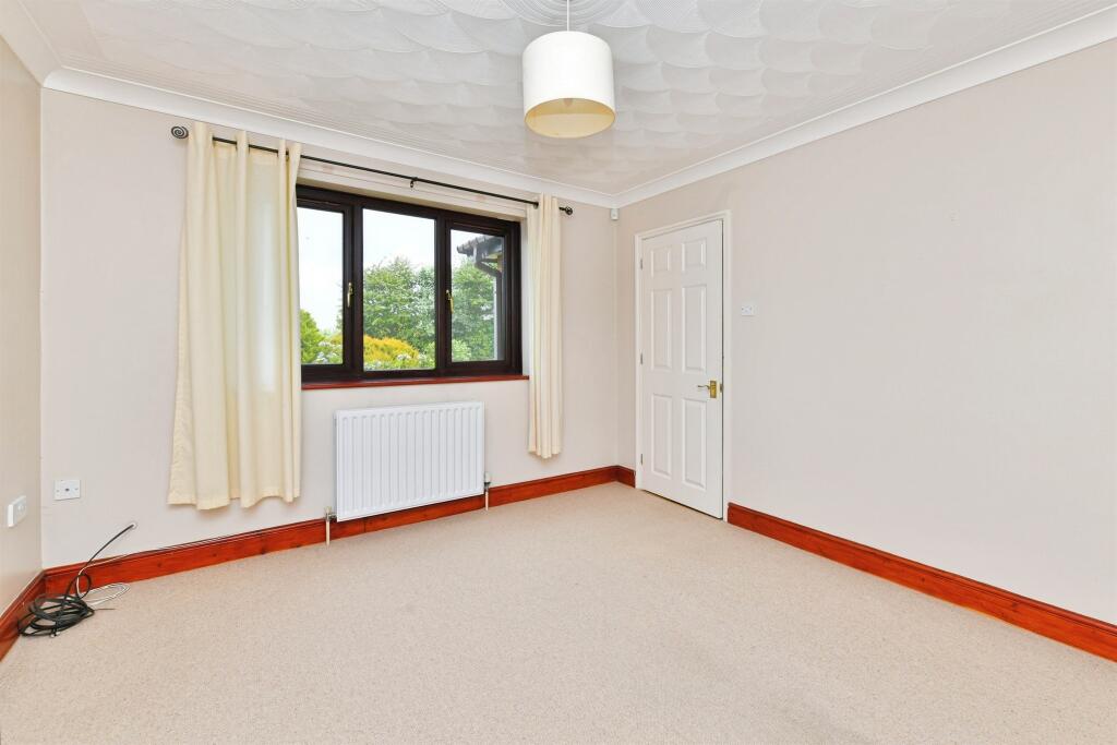 Pollards Way, Saltash photo 3
