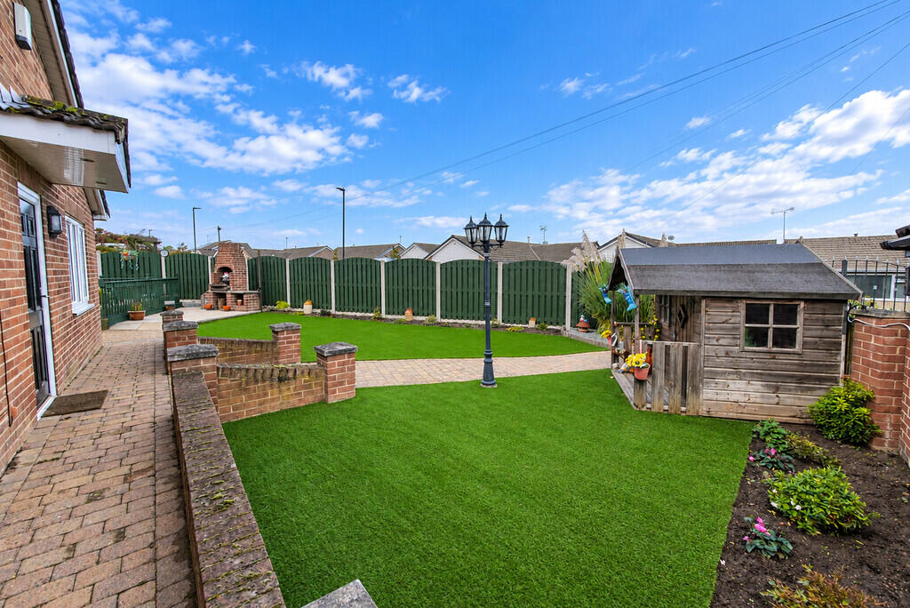 House in Doncaster, Tickhill - More