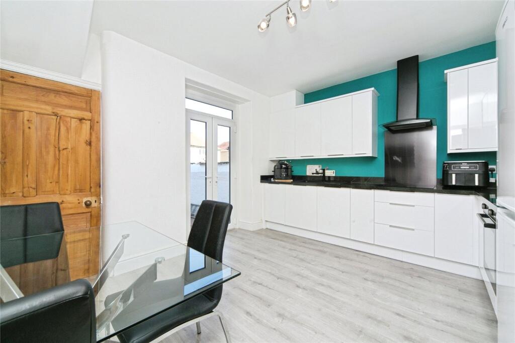 House in Llandudno - View 3