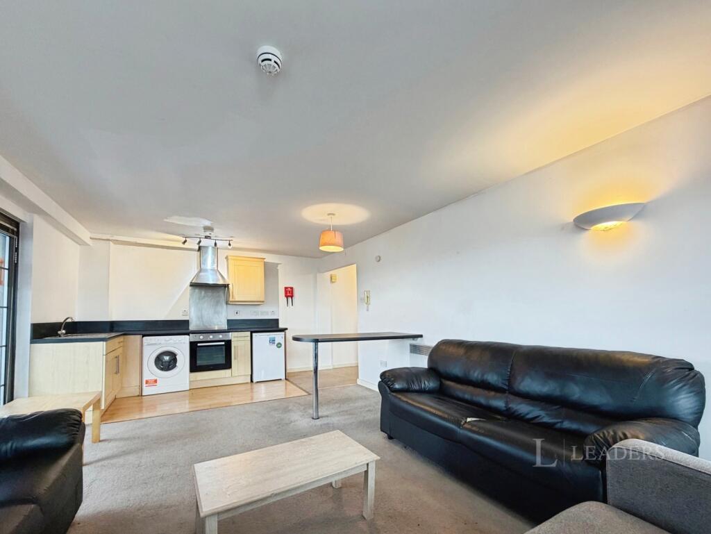 Apartment in Nottingham - View 4