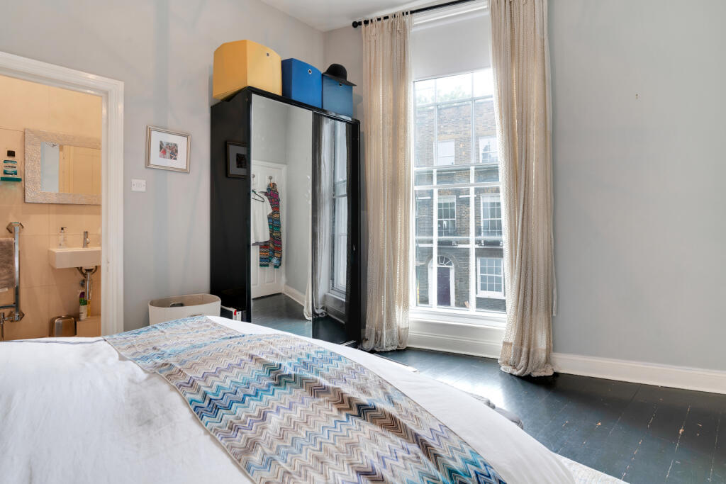 Apartment in London - View 4