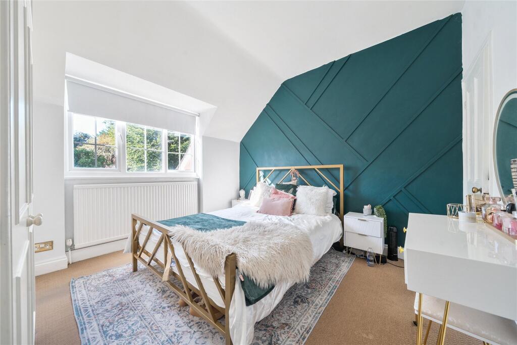 House in Sevenoaks, Knockholt - More