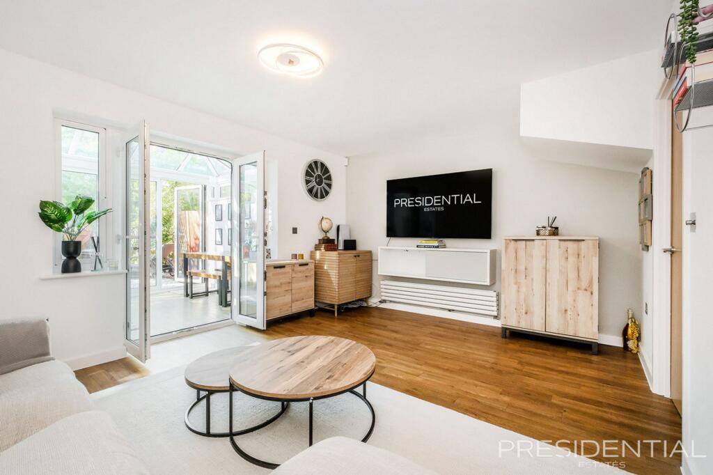 House in Epping Forest, North Weald - View 5