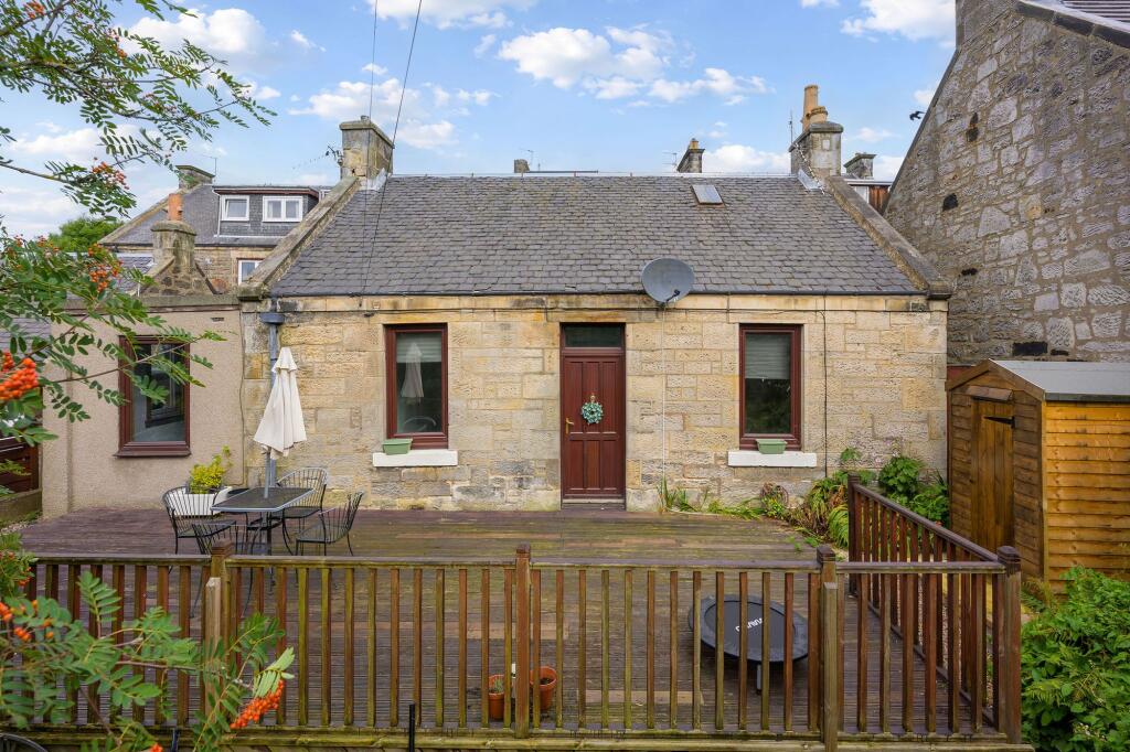 Main image of property: High Beveridgewell, Dunfermline, KY12