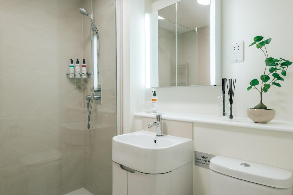 2 bedroom serviced apartment for rent
