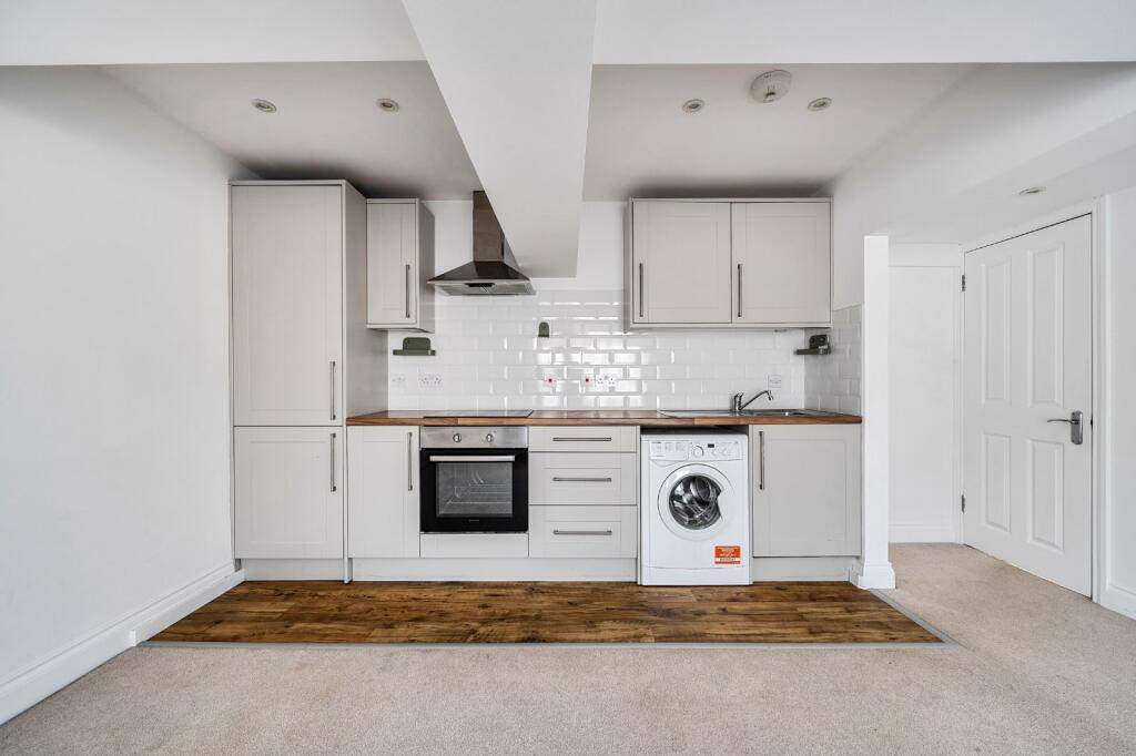 Apartment in Rochester - View 4