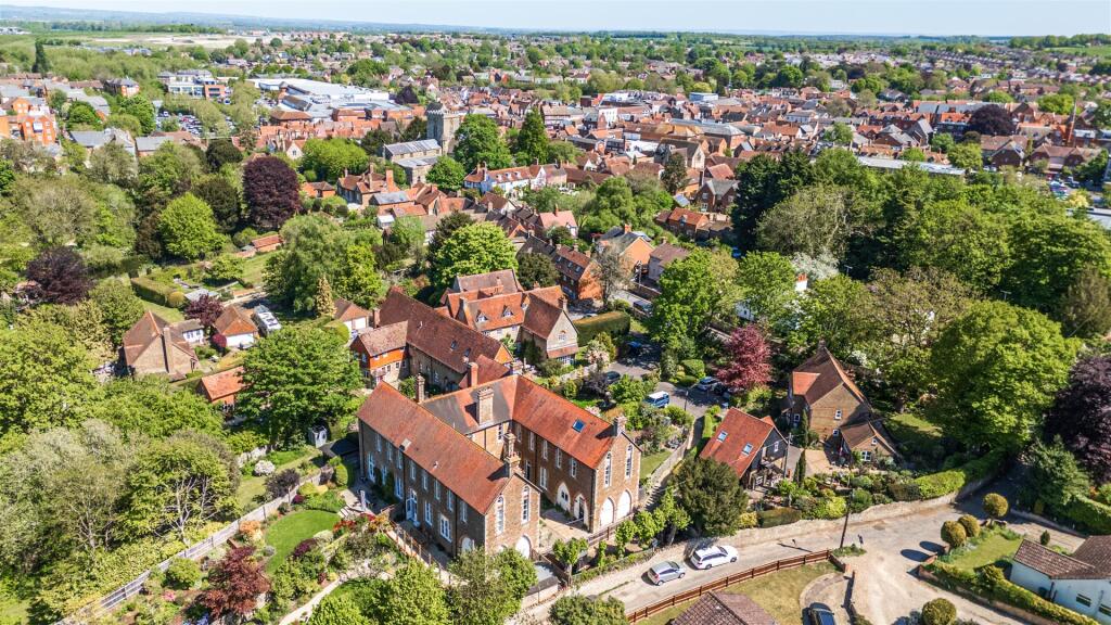 Main image of property: Priory Road, Wantage, Oxfordshire, OX12