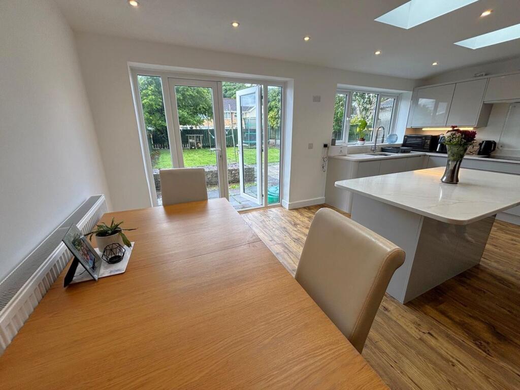 House in Swansea, Carmarthen - View 5