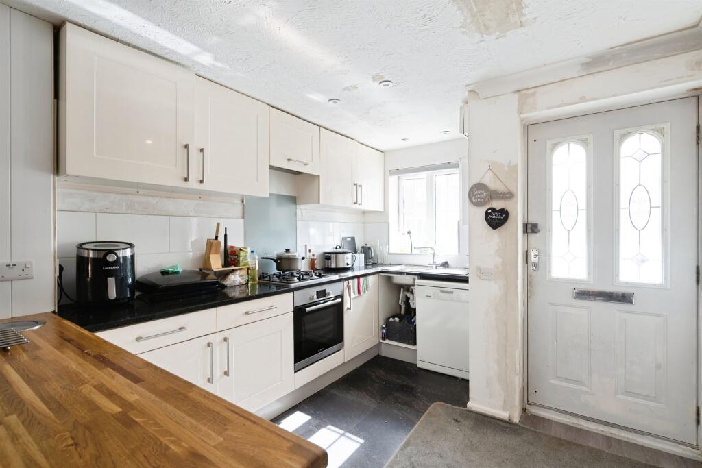 House in Salisbury - View 5