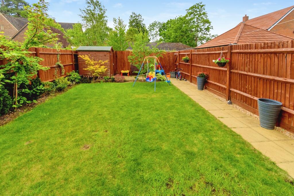 Owen Drive, Fair Oak, Eastleigh photo 4