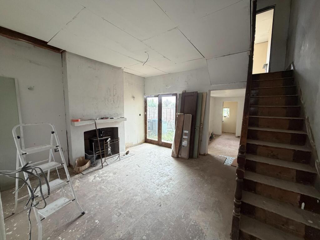 House in Canterbury - View 3