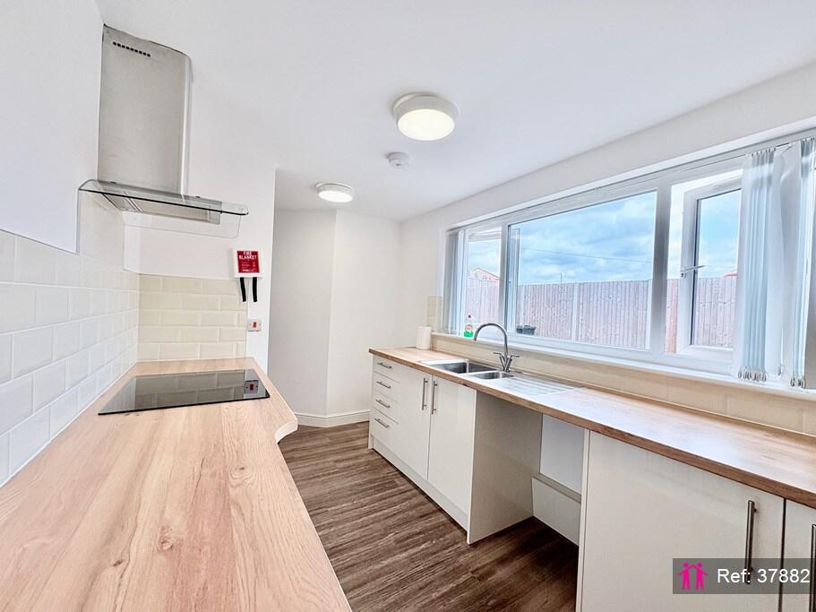 Apartment in Derby - View 4