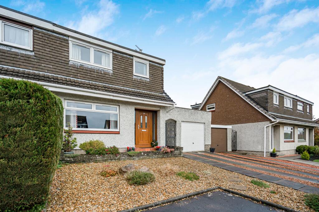 3 Bedroom Semi-Detached in FK1 5NA