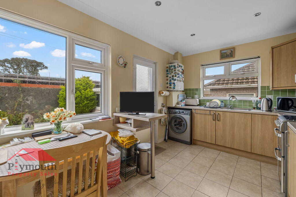 House in Plymouth - View 3