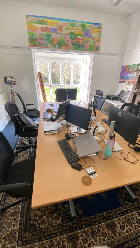 Can accomodate up to 7