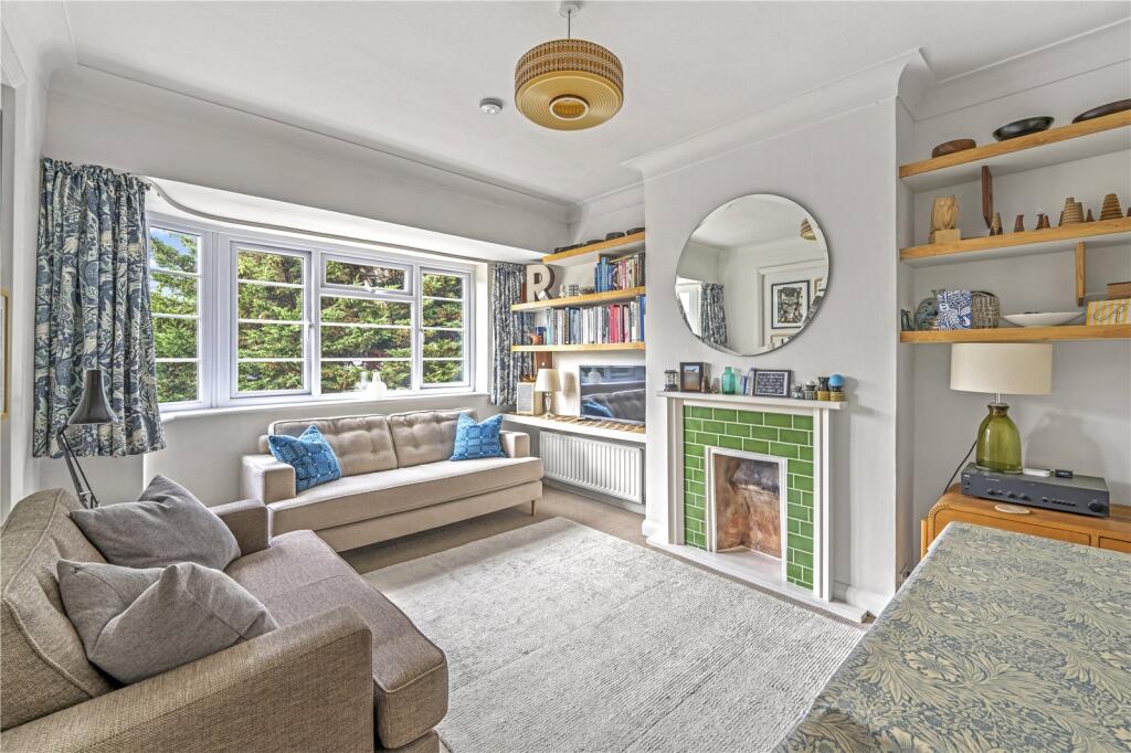 Apartment in Twickenham - View 2