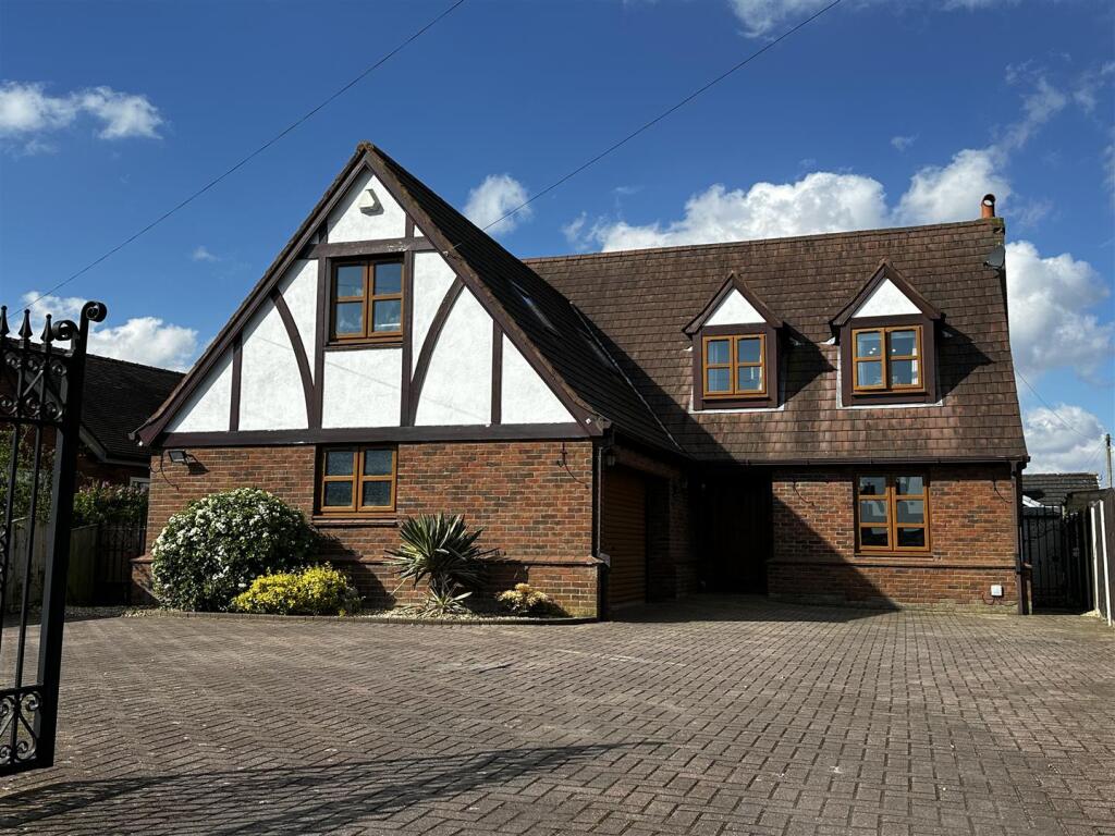 Main image of property: Hesketh Lane, Tarleton, Preston