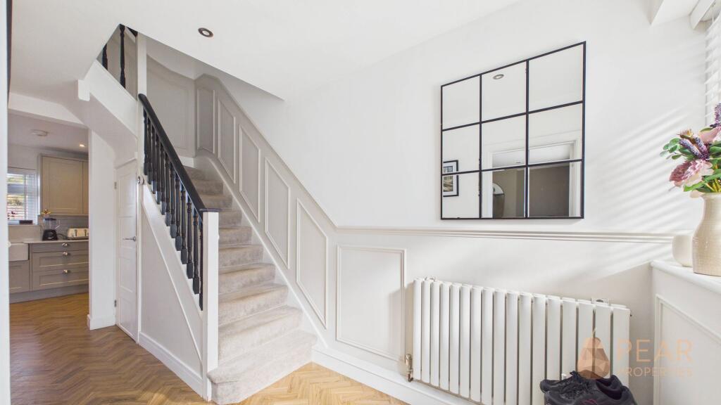 House in Worthing, West Sussex - More