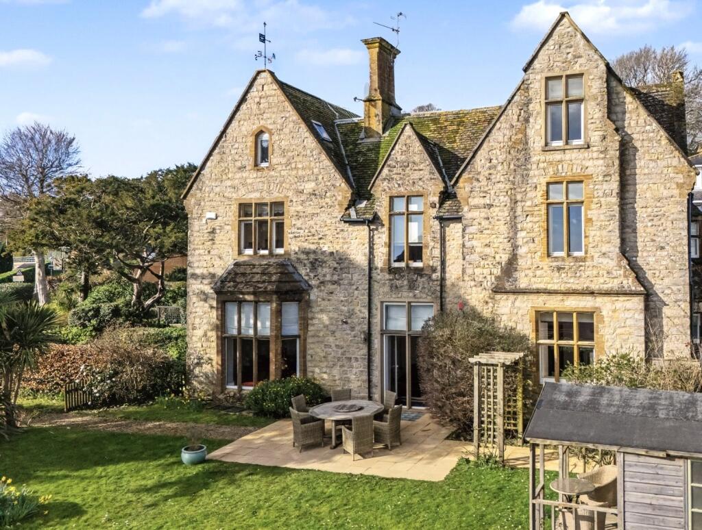 2-bed flat on Coram Manor, Sidmouth Road, Lyme Regis, Dorset, DT7, £695,000