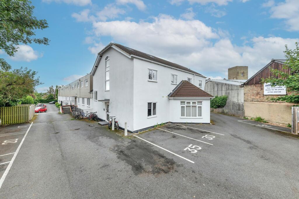 Main image of property: Green Drift, Royston, SG8