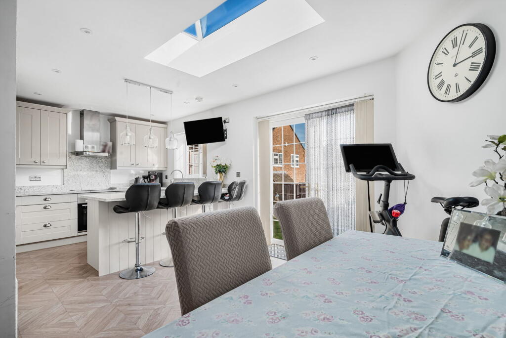 House in Swanley, Hextable - View 4
