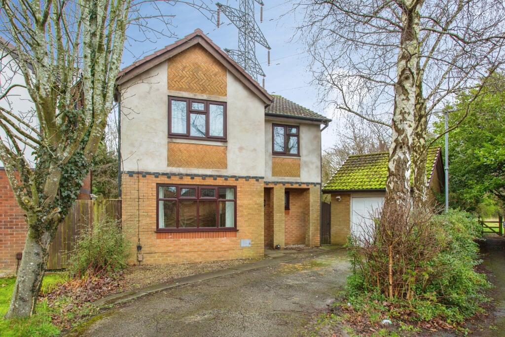 Main image of property: Fossdale Moss, Leyland, PR26