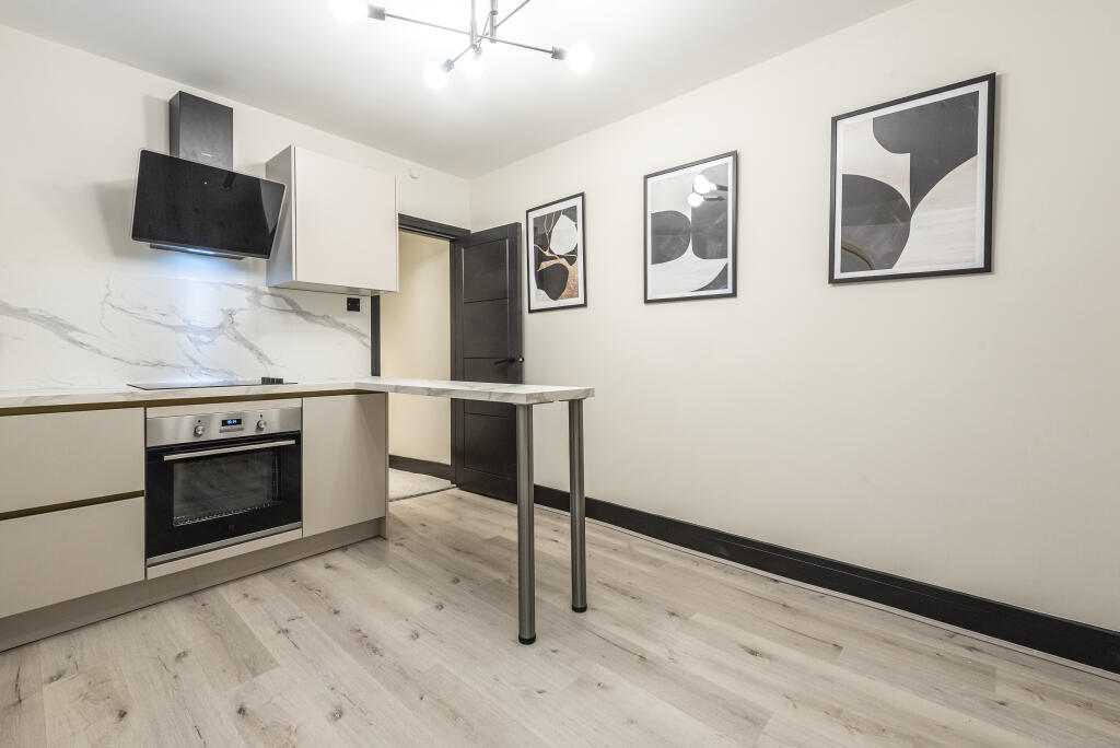 Apartment in Chester, Northgate Village, City of Chester - View 5