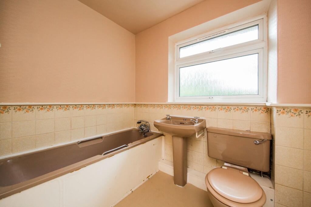 House in Tonbridge - More