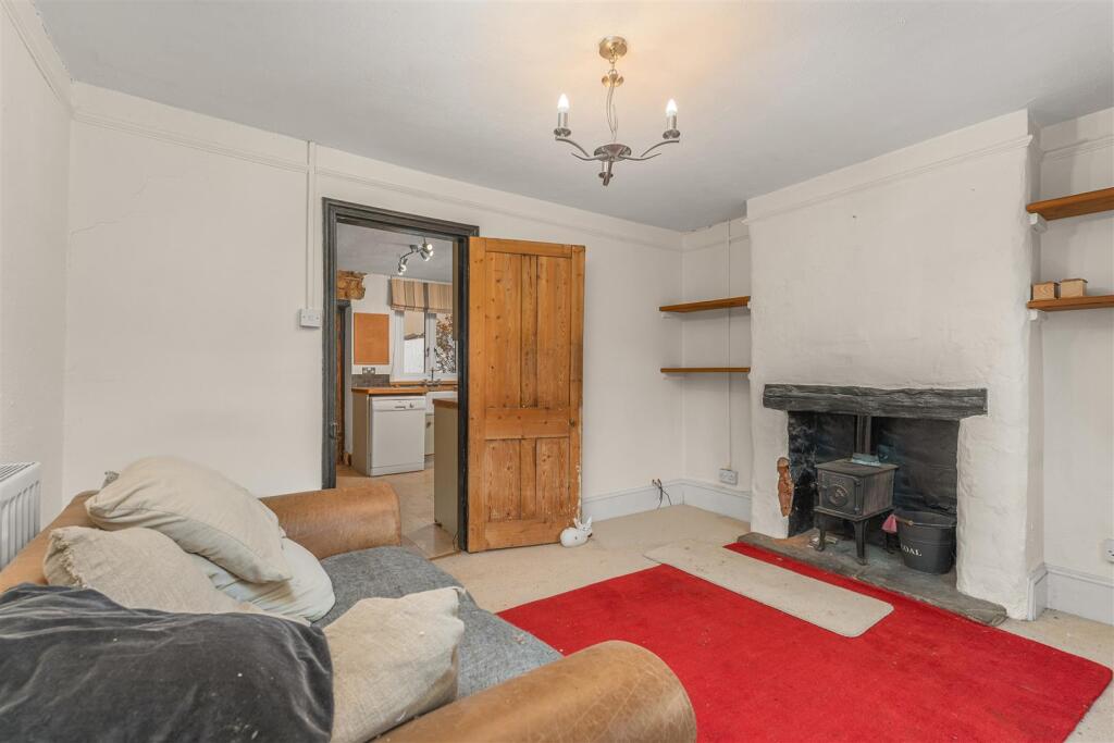 Round Close Road, Adderbury photo 4